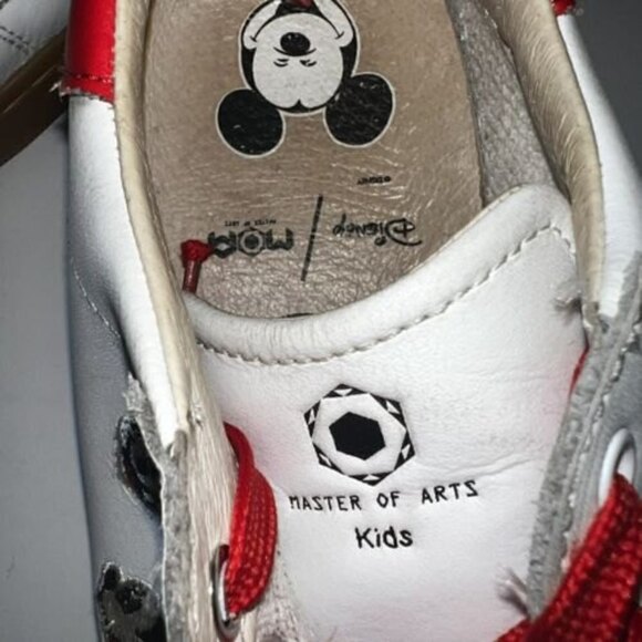 Master of Arts MOA Disney kids sneakers w/Mickey Mouse sz 4 - Picture 8 of 10